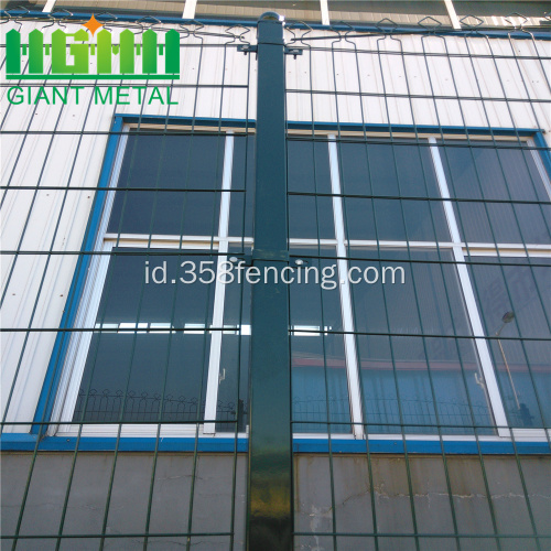 Square Post PVC Wire Mesh Anggar